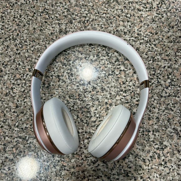 Beats by Dre Beats Solo 3 - Picture 1 of 4